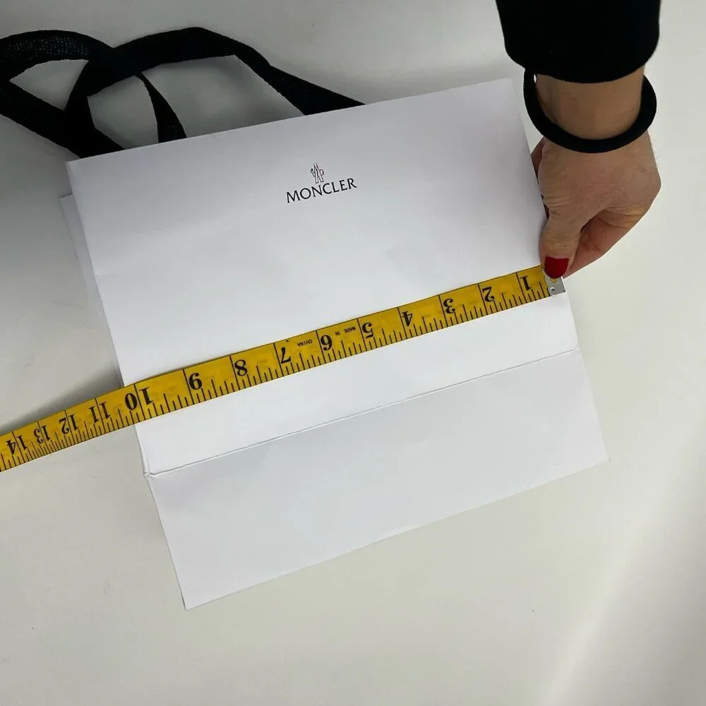 MONCLER WHITE PAPER SHOPPING Gift BAG With Tags - Picture 4 of 11